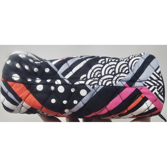 Vera Bradley Medium Zip Cosmetic Case Northern Stripes Multicolor  7"x6" NWT - Picture 8 of 16